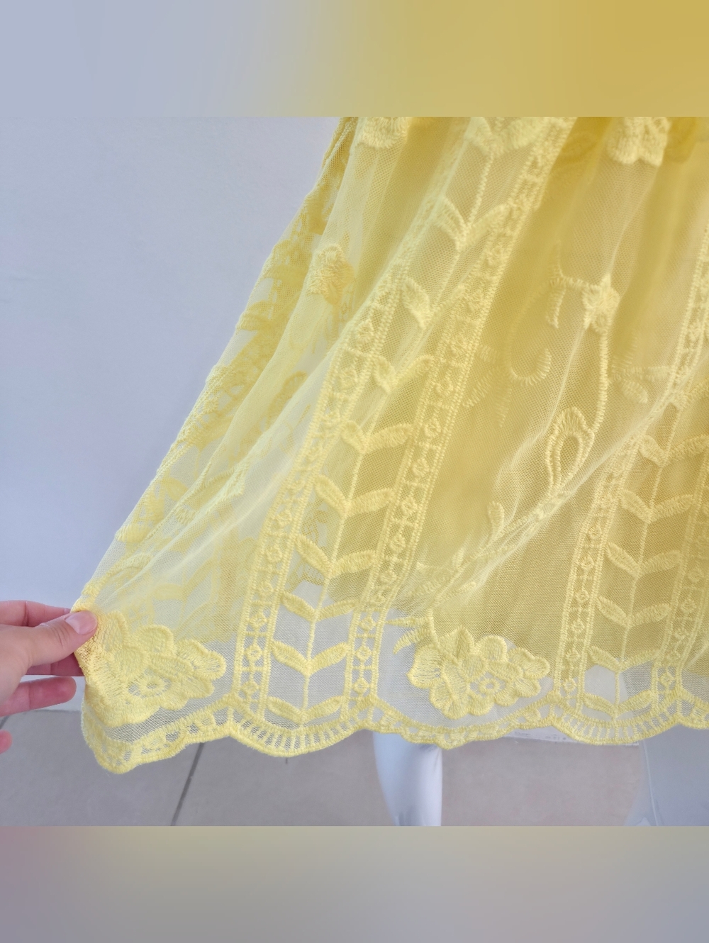 Socialite Yellow Floral Lace V-Neck Mini Dress Size Small - Picture 5 of 16